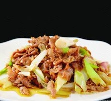 Scallion Stir-Fried Lamb