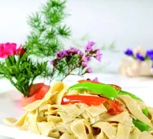 Spicy Pepper and Dried Tofu Rice Bowl