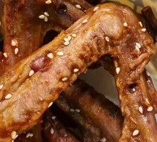 宠粉丨甜辣鸭翅中