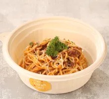 Classic Bolognese Spaghetti