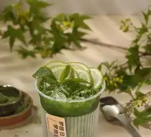 Thai Green Lemon Hand-Pressed Tea