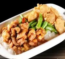 Pork Leg and Squid Meatball Bowl