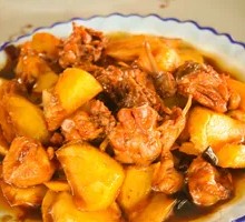 Stewed Chicken with Potatoes