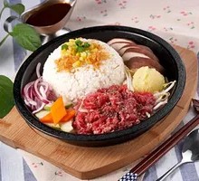 Black Pepper Beef Rice Bowl