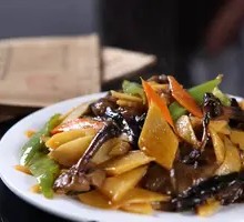 Hazel Mushroom and Potato Slices