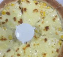 Cheesy Corn Pizza