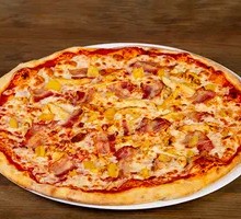 Aromatic Bacon Pizza