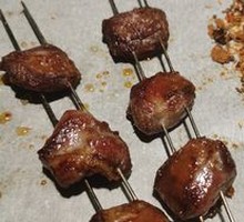 Charcoal-Grilled Pork Rind