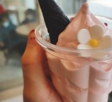 White Peach Ice Cream