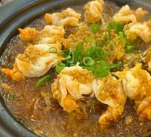 Clay Pot Garlic Shrimp