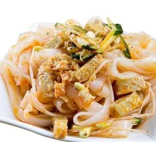 Three-in-One Noodles with Cold Skin and Beef Tendon
