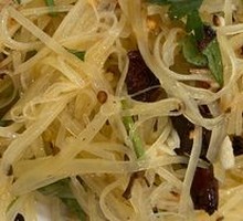 Stir-fried Potato Shreds with Spicy Dressing