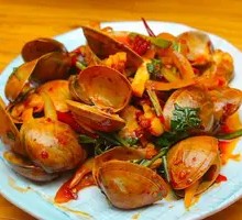 Spicy Stir-fried Clams