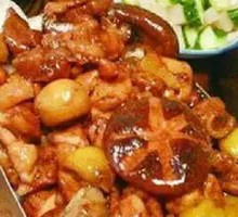 Chicken Leg Rice with Mushrooms and Chestnuts