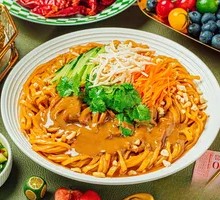 麻酱鸡丝拌面