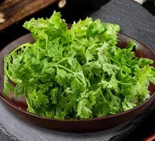 Chinese chrysanthemum greens