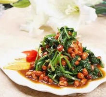 Chen Vinegar Spinach with Peanut