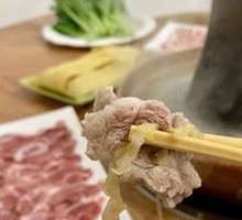 Hand-Cut Lamb Neck Meat