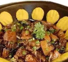 Signature Iron Pot Stewed Chicken