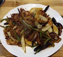 Spicy Stir-fried Tender Meat