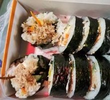 Fish Roe Seaweed Rice Roll