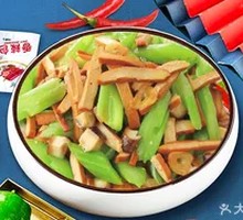 Stir-fried Celery with Tofu Skin