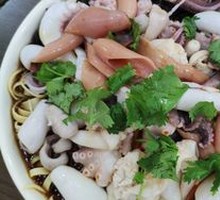 Seafood Tossed Salad