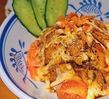 Crimson Flame Emperor Crab and Tuna Rice Bowl