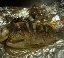 Aluminum-Paper Crucian Carp