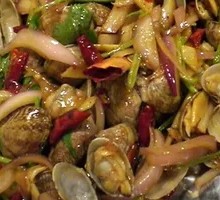 Spicy Stir-Fried Clams
