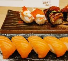 Salmon Sushi