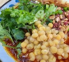 Noodles with Mixed Ingredients