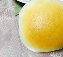 Honey-glazed Steamed Bun