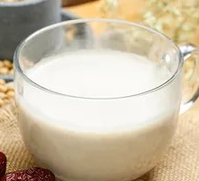 Freshly Ground Soy Milk