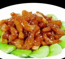 Golden Onion Stewed Pig Trotter Tendons