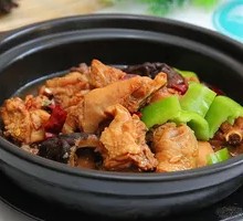 Stewed Chicken with Brown Sauce