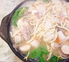 Crossing-the-bridge Rice Noodles