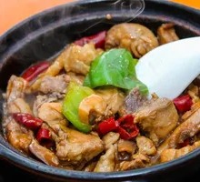 Stewed Chicken Rice with Medium Flour