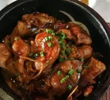 Braised Catfish with Rice in Clay Pot