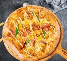 烧烤嫩汁鸡肉披萨