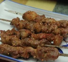 Charcoal-grilled Lamb Skewers