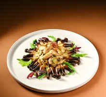 Black Chicken Mushroom Stir-fried with Bamboo Clams