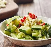 Garlic Cucumber Salad