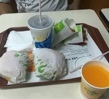 Spicy Chicken Leg Burger