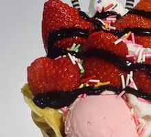 Strawberry Cream Ice Cream