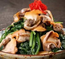 Spinach with Razor Clams