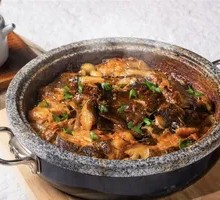 Special Stone Pot Fish Head