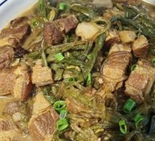 Braised Pork with Dried Beans