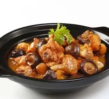 Chicken and Mushroom Hot Pot