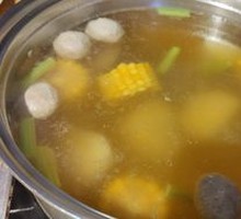 High-Calcium Beef Bone Soup Pot